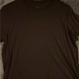 Nike Men's Dark Brown Short Sleeve Tee